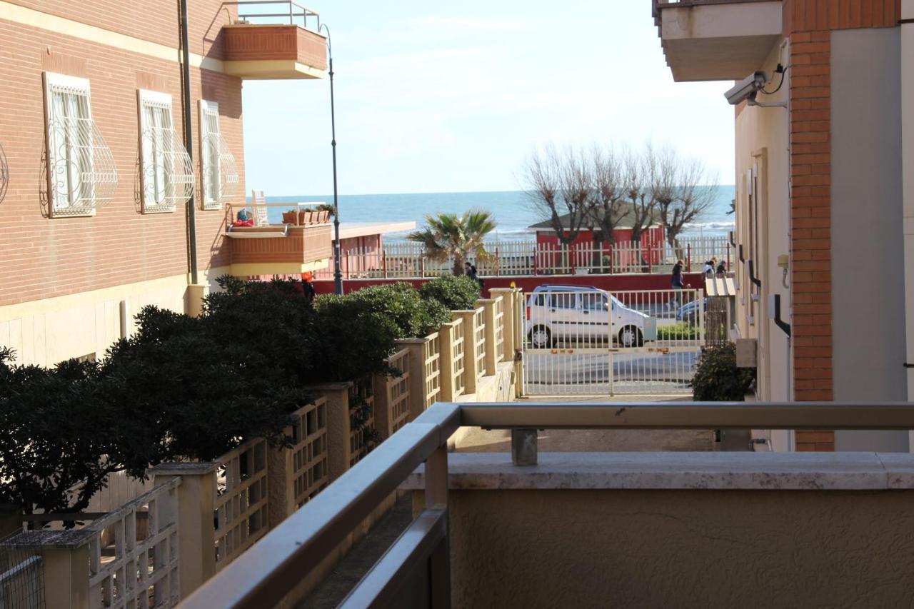 Appartamento Via Dei Fabbri Navali Lido di Ostia Exterior foto